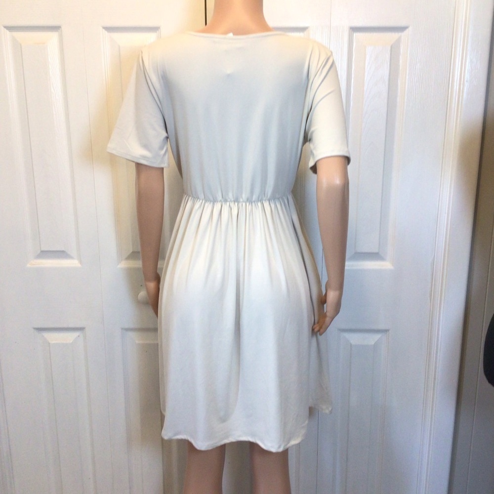 Zenana Off White Short Sleeve Surplice Brushed DTY Buttery Soft Dress Size Large - Picture 6 of 8